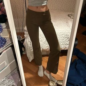 Aritzia Wilfred stretchy brown bootcut pants